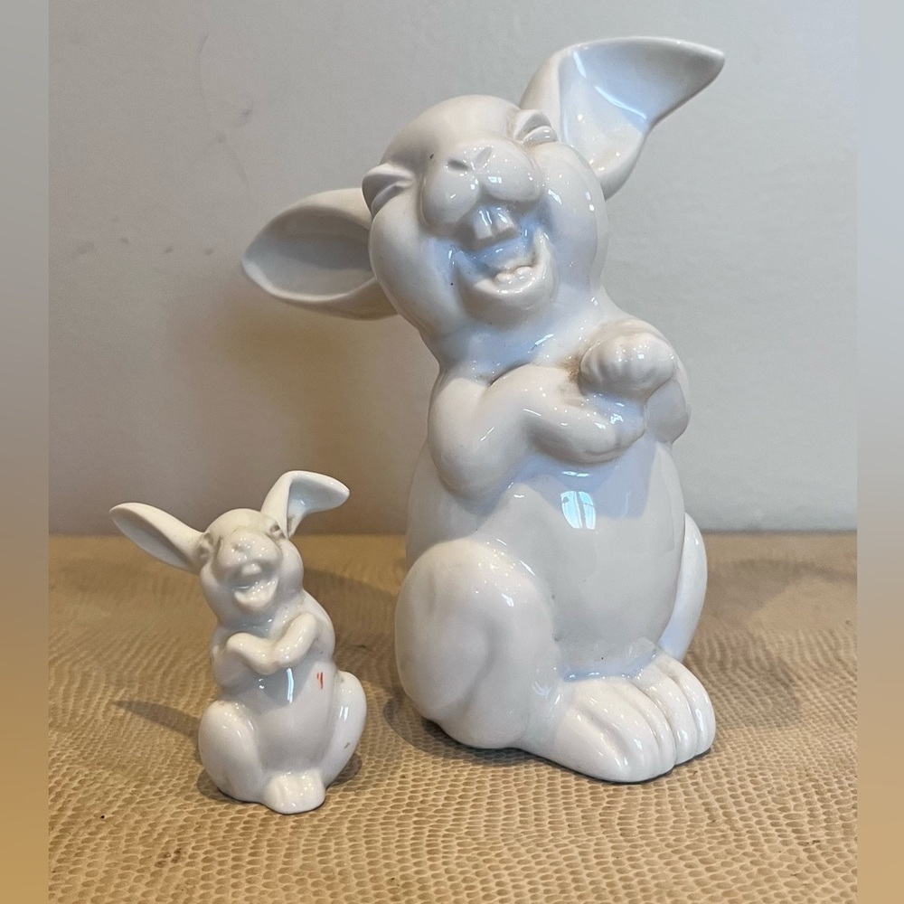 Rosenthal  Germany vintage bunny figurines laughing family(small one is rare) .